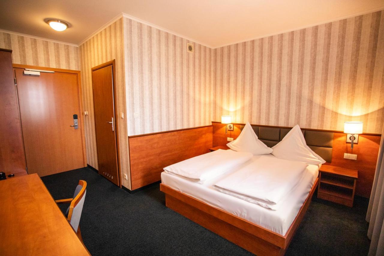Premium Hotel Bacero Breslavia Esterno foto