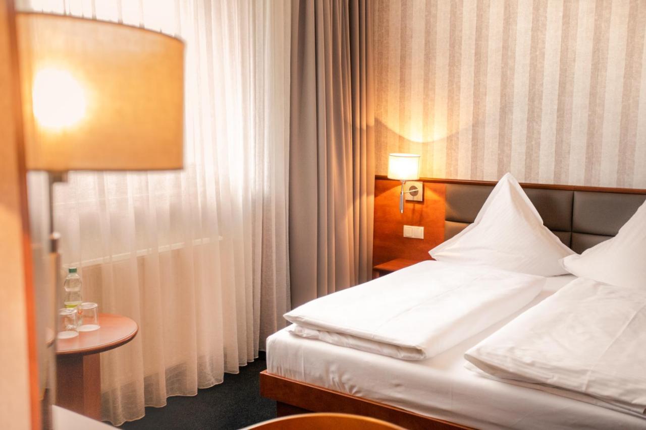 Premium Hotel Bacero Breslavia Esterno foto