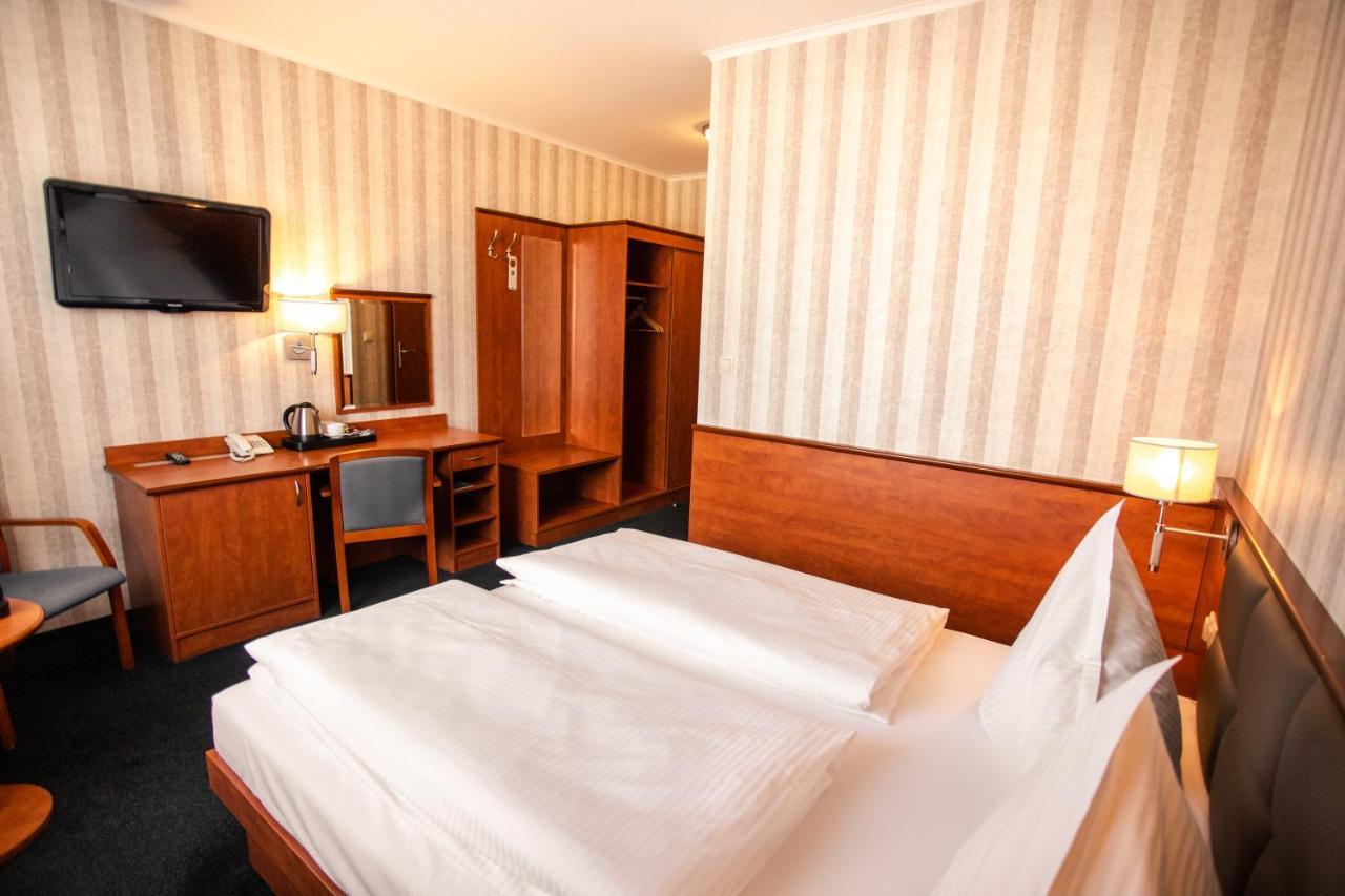 Premium Hotel Bacero Breslavia Esterno foto