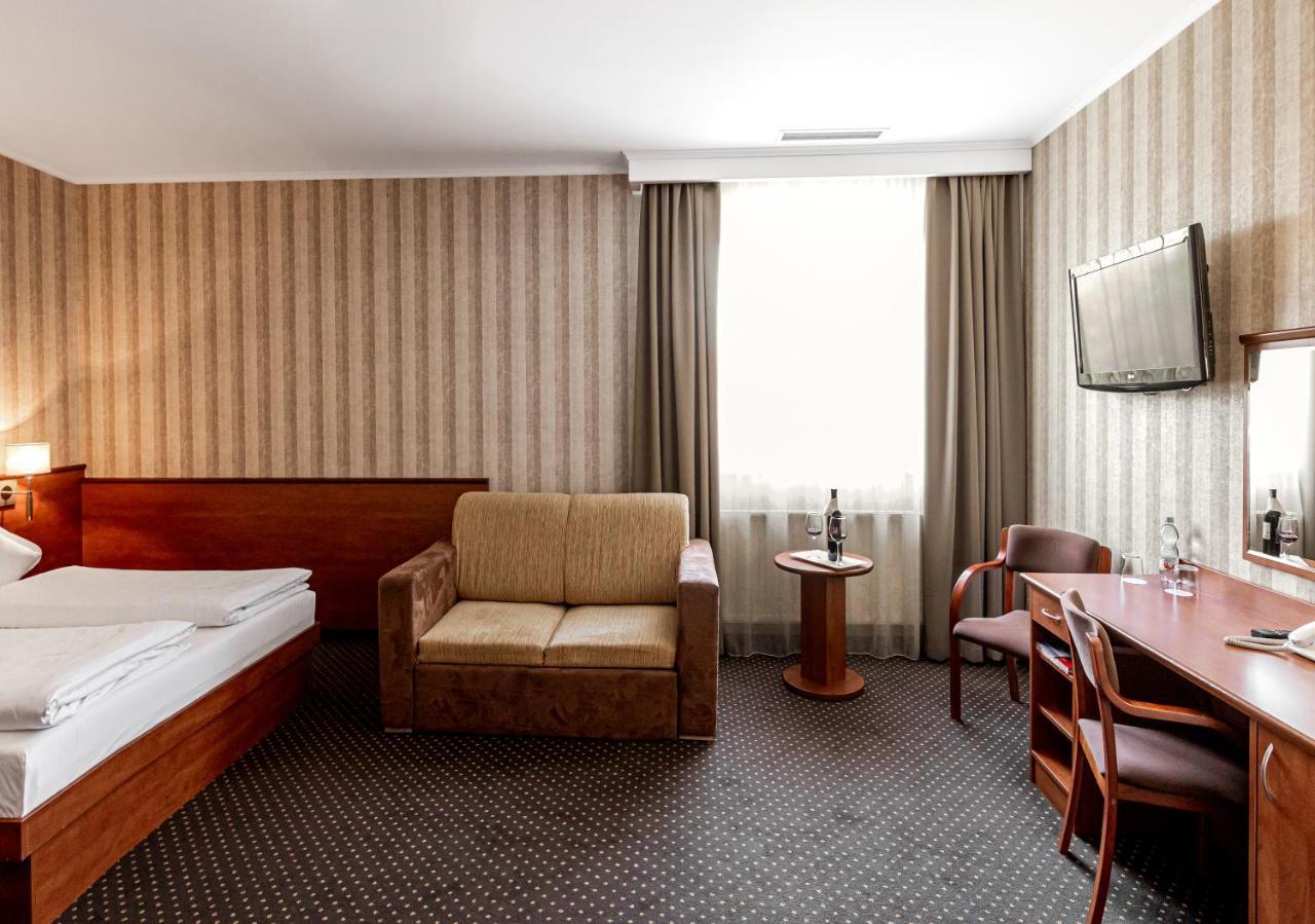 Premium Hotel Bacero Breslavia Esterno foto