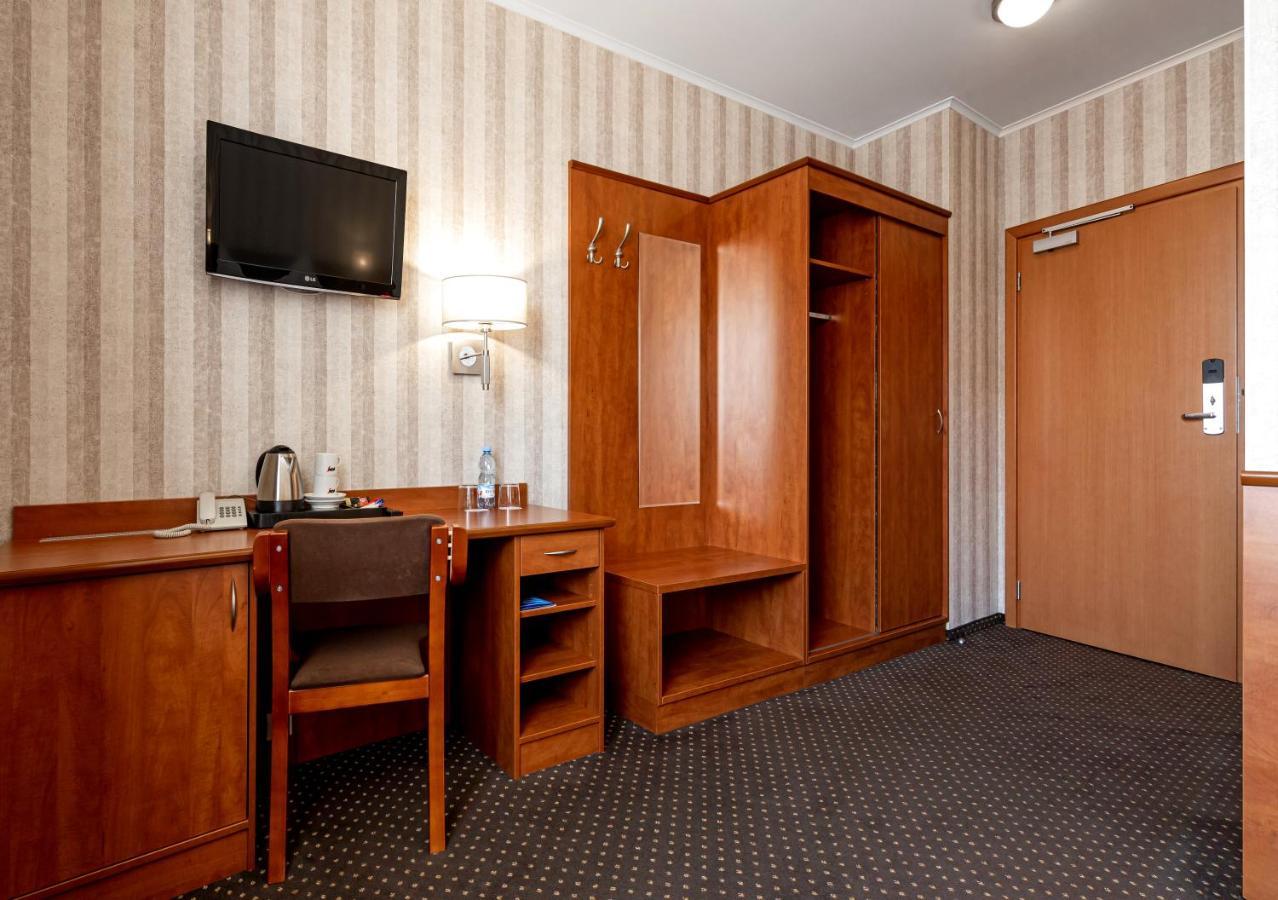 Premium Hotel Bacero Breslavia Esterno foto