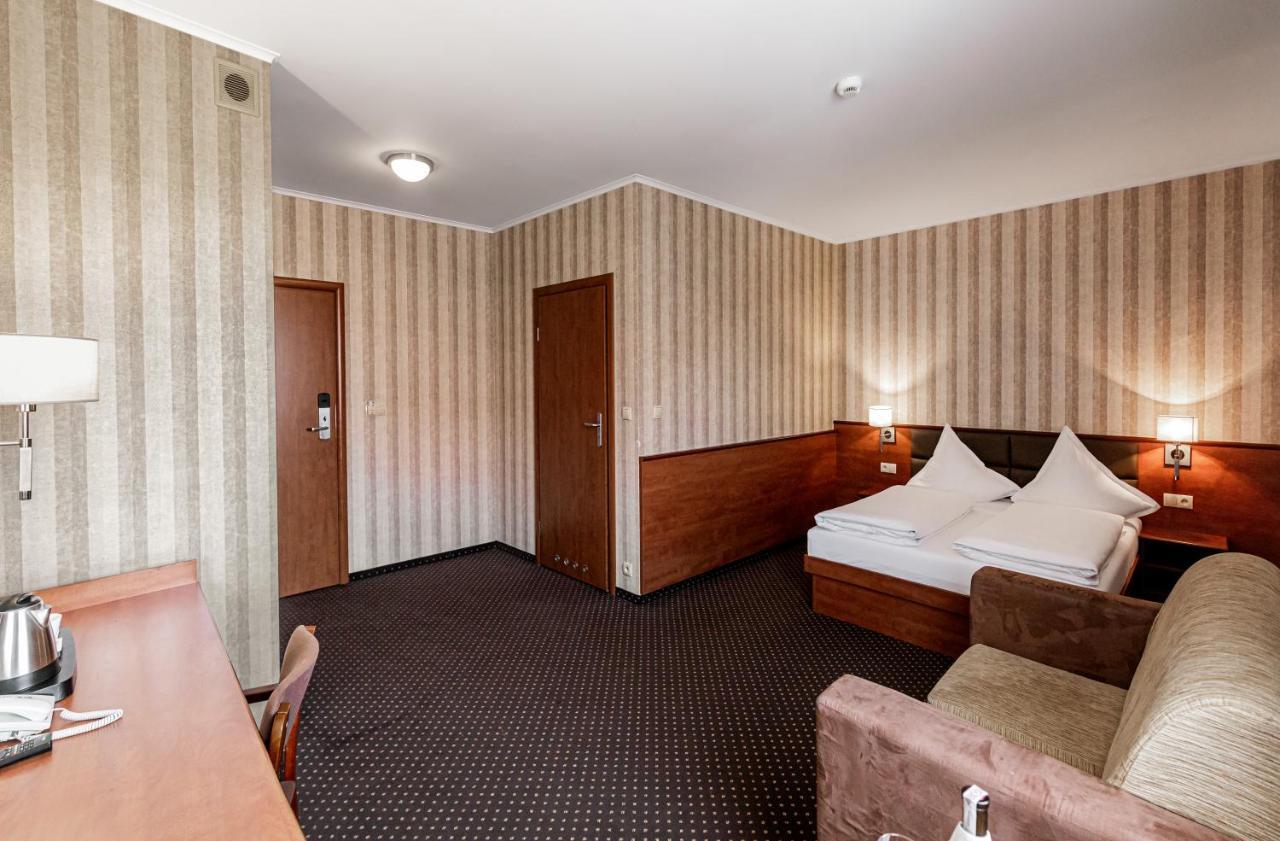 Premium Hotel Bacero Breslavia Esterno foto
